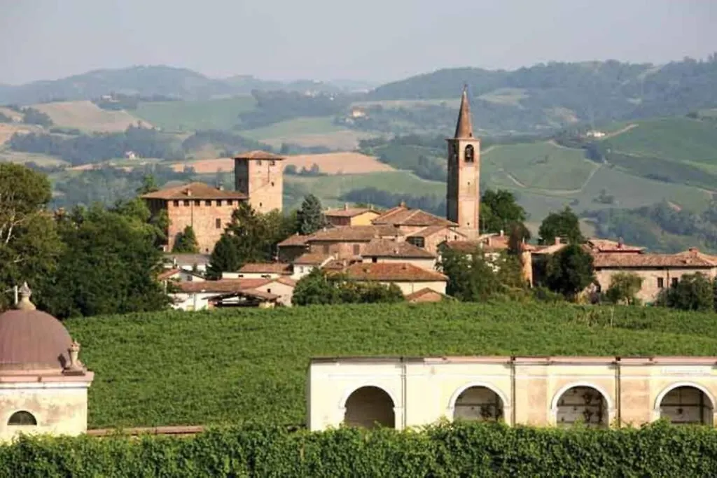 Luca House Apartment Montalbo